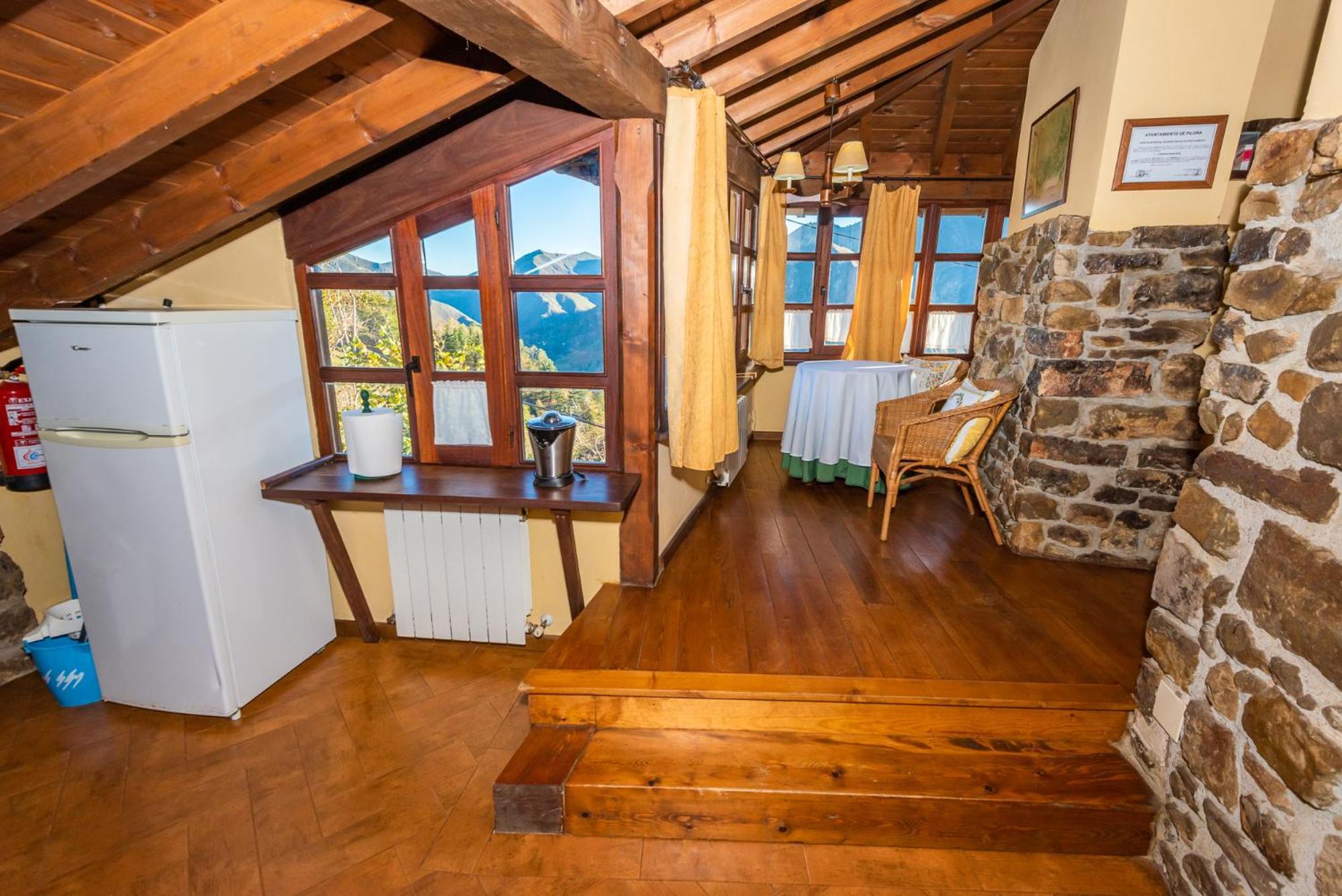 Casa De Ligueria Guest House Rozapanera ภายนอก รูปภาพ