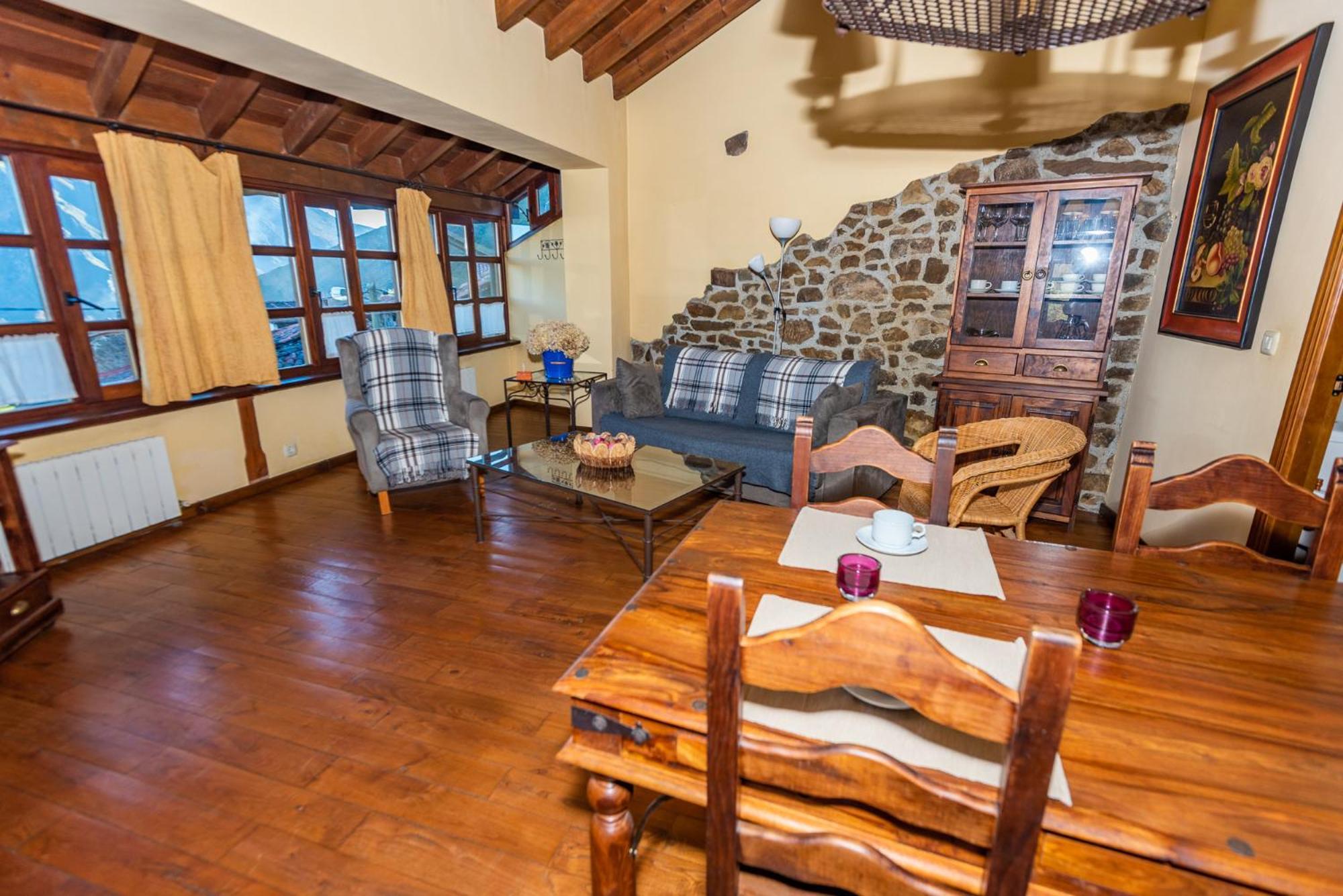 Casa De Ligueria Guest House Rozapanera ภายนอก รูปภาพ